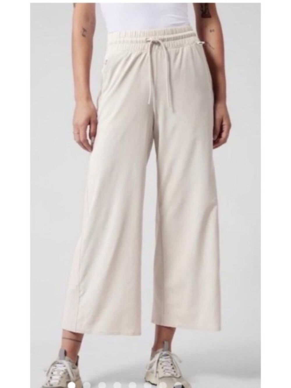 Athleta Avenue Wide Leg Crop Pants 0 Beige Elastic Drawstring Waist Lightweight